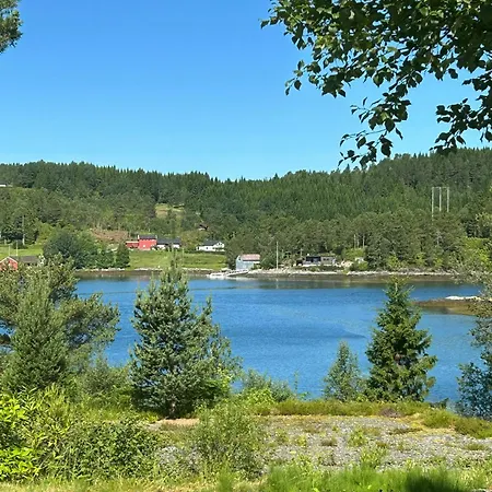 Feriehus With Views Over Straumsundet Øygarden